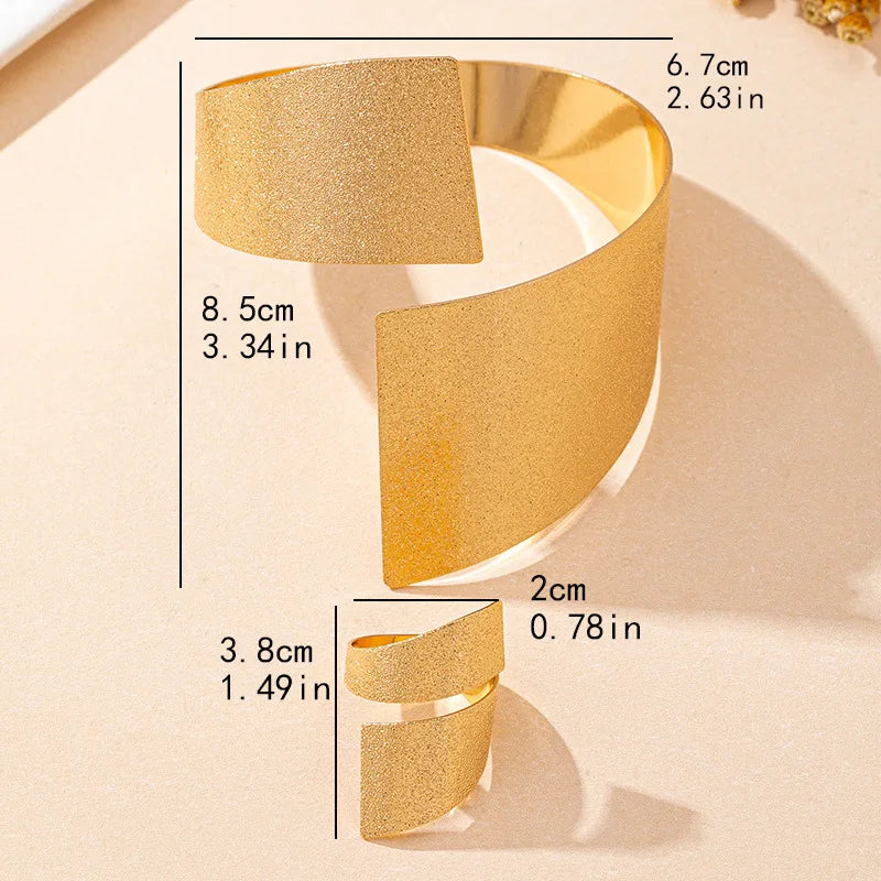 A Ring Bracelet Set