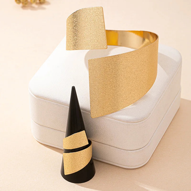 A Ring Bracelet Set